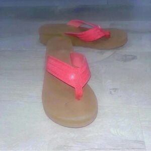 Panama jack flip flops - coral in color